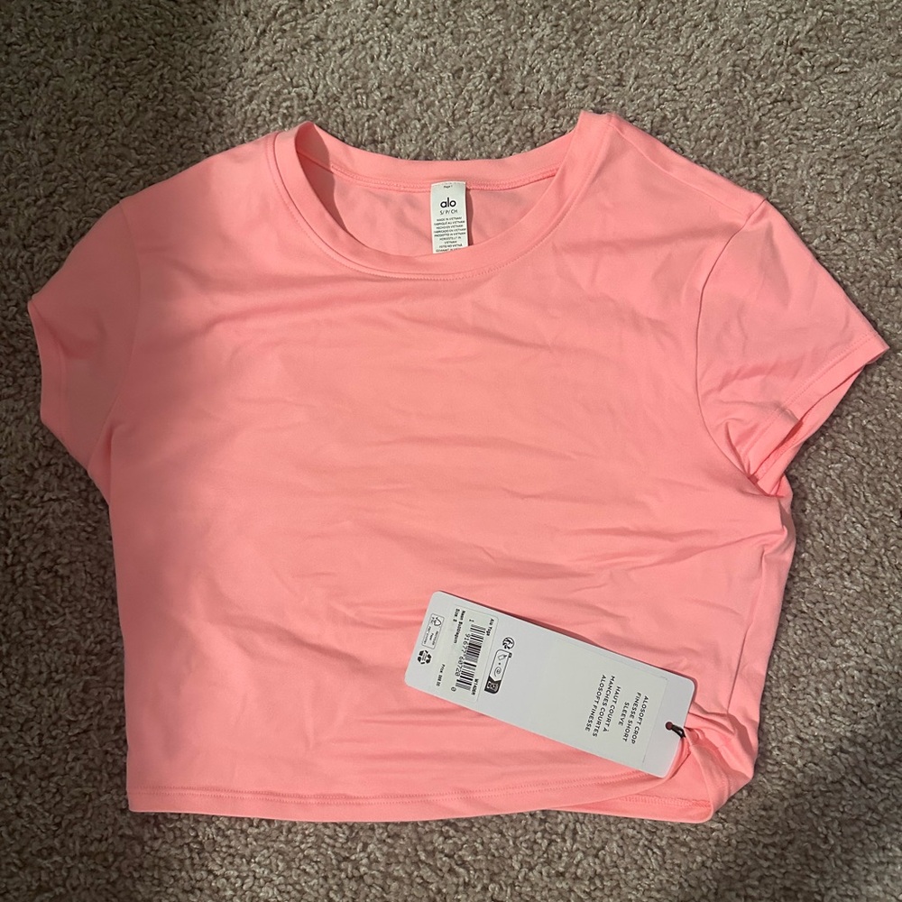 ALO Yoga Women's Finesse Short Sleeve in Bubblegum